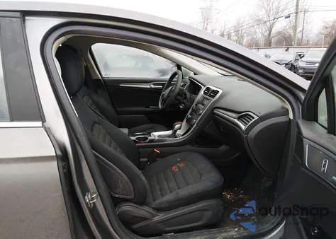 2013 Ford Fusion Se z USA, uszkodzony, nr VIN 3FA6P0HR5DR285329